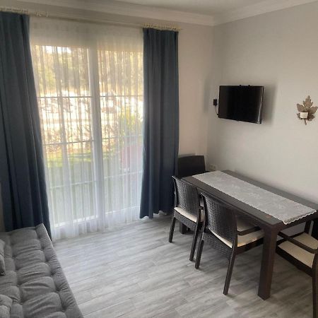 קרבורון Merlin Apart Otel מראה חיצוני תמונה