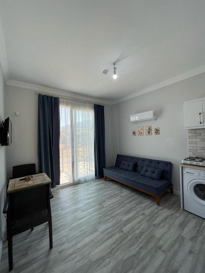קרבורון Merlin Apart Otel מראה חיצוני תמונה
