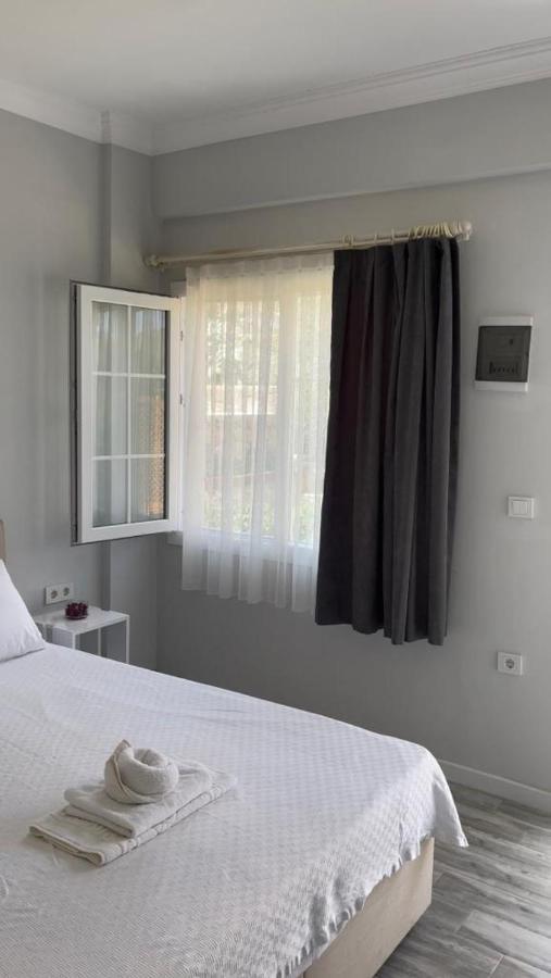 קרבורון Merlin Apart Otel מראה חיצוני תמונה